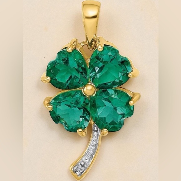 14k Yellow Gold Created Green Emerald & Diamond 4-leaf clover Pendant w Chain - Picture 1 of 7